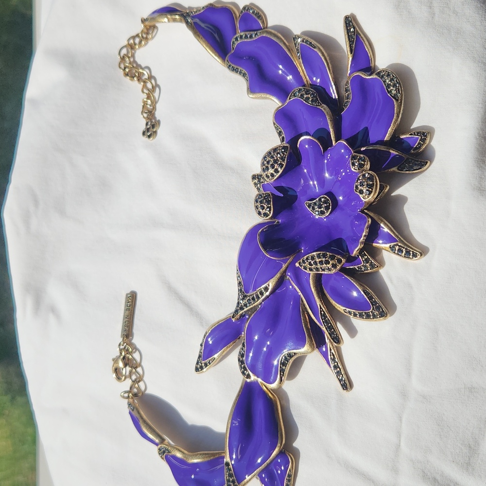 Oscar de La Renta Avant Garde Enamel and Swarovski Crystal Flower Necklace